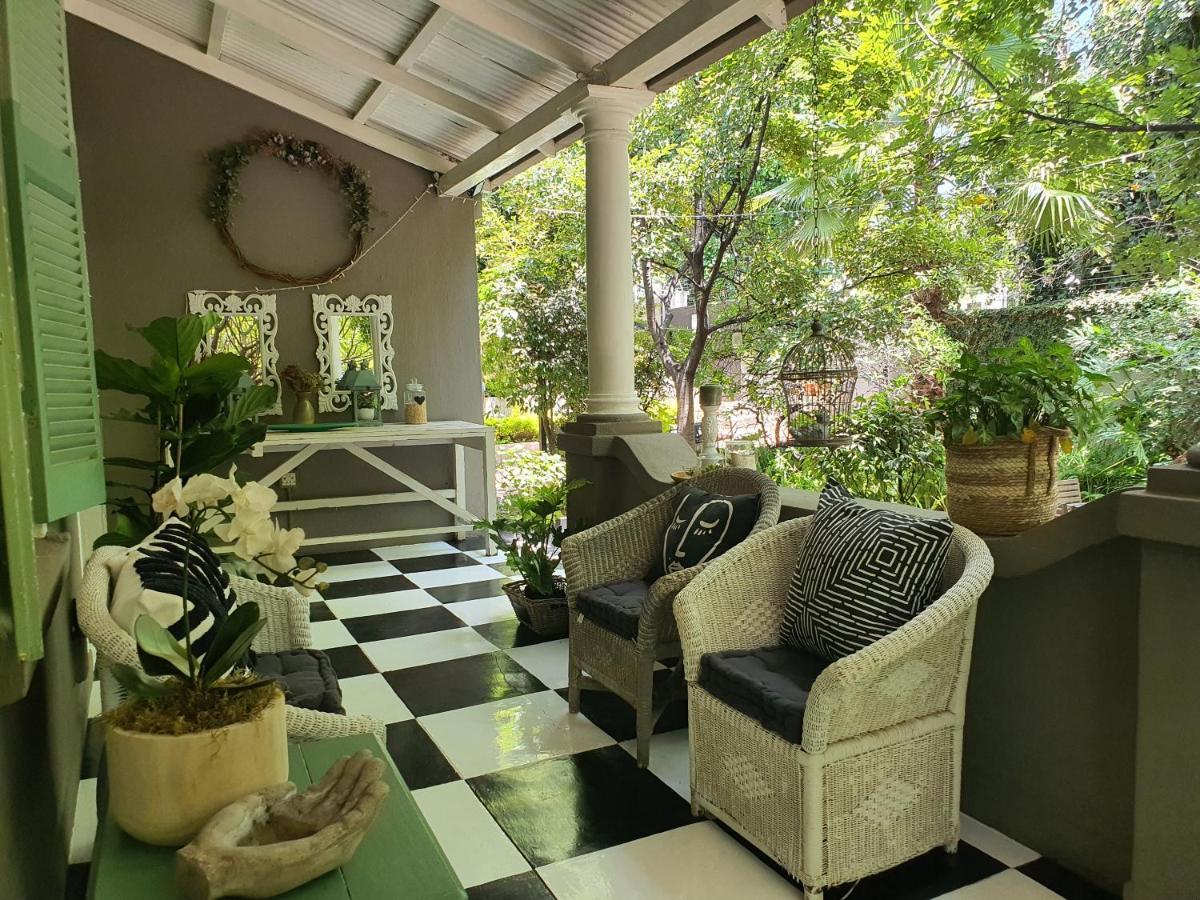 Waterhouse Guest Lodge In Muckleneuk Pretoria-Noord Dış mekan fotoğraf