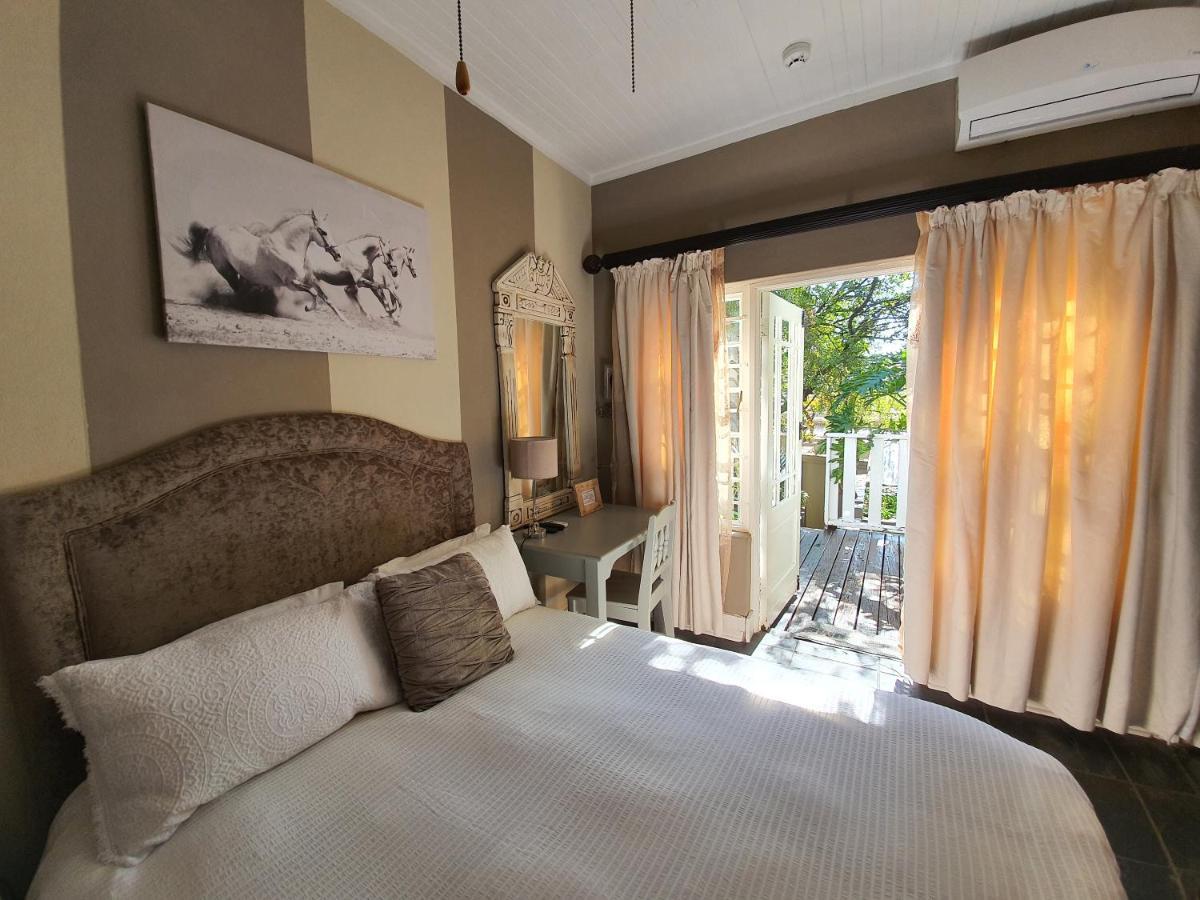 Waterhouse Guest Lodge In Muckleneuk Pretoria-Noord Dış mekan fotoğraf